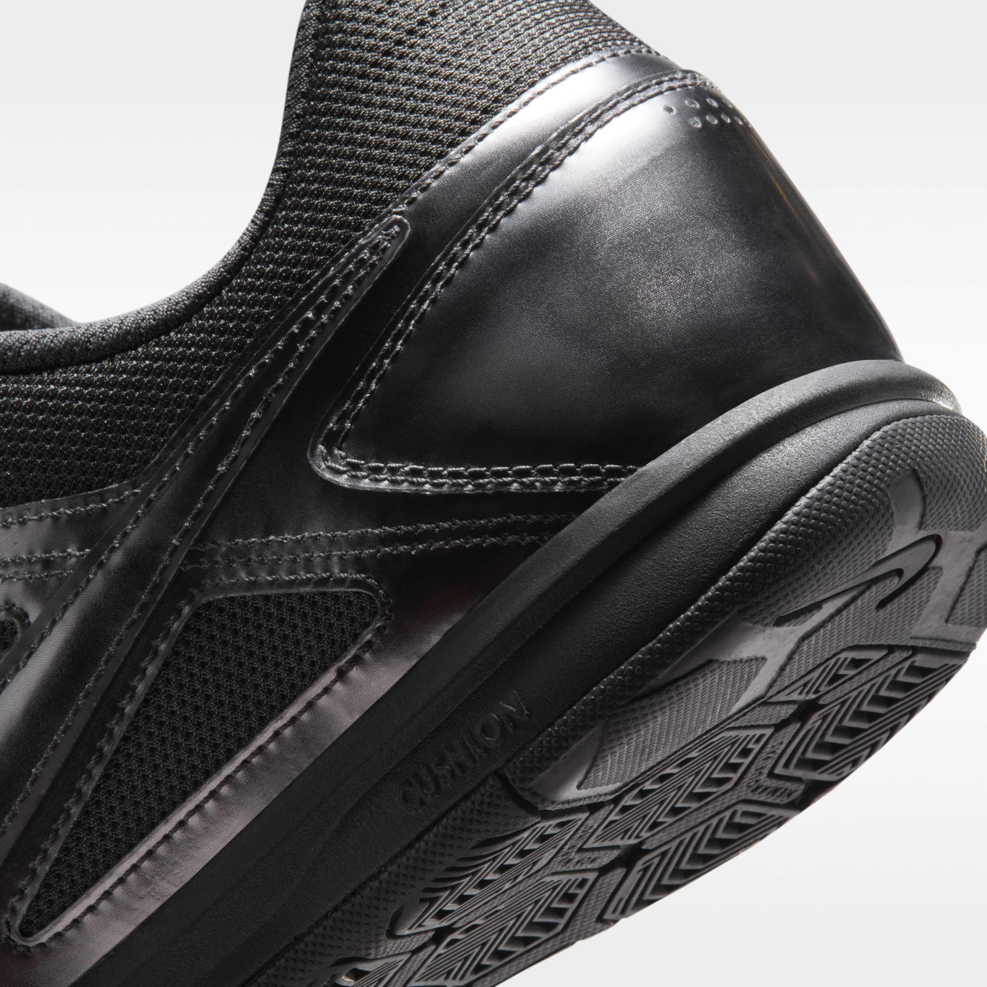 Nike Gato LV8 
